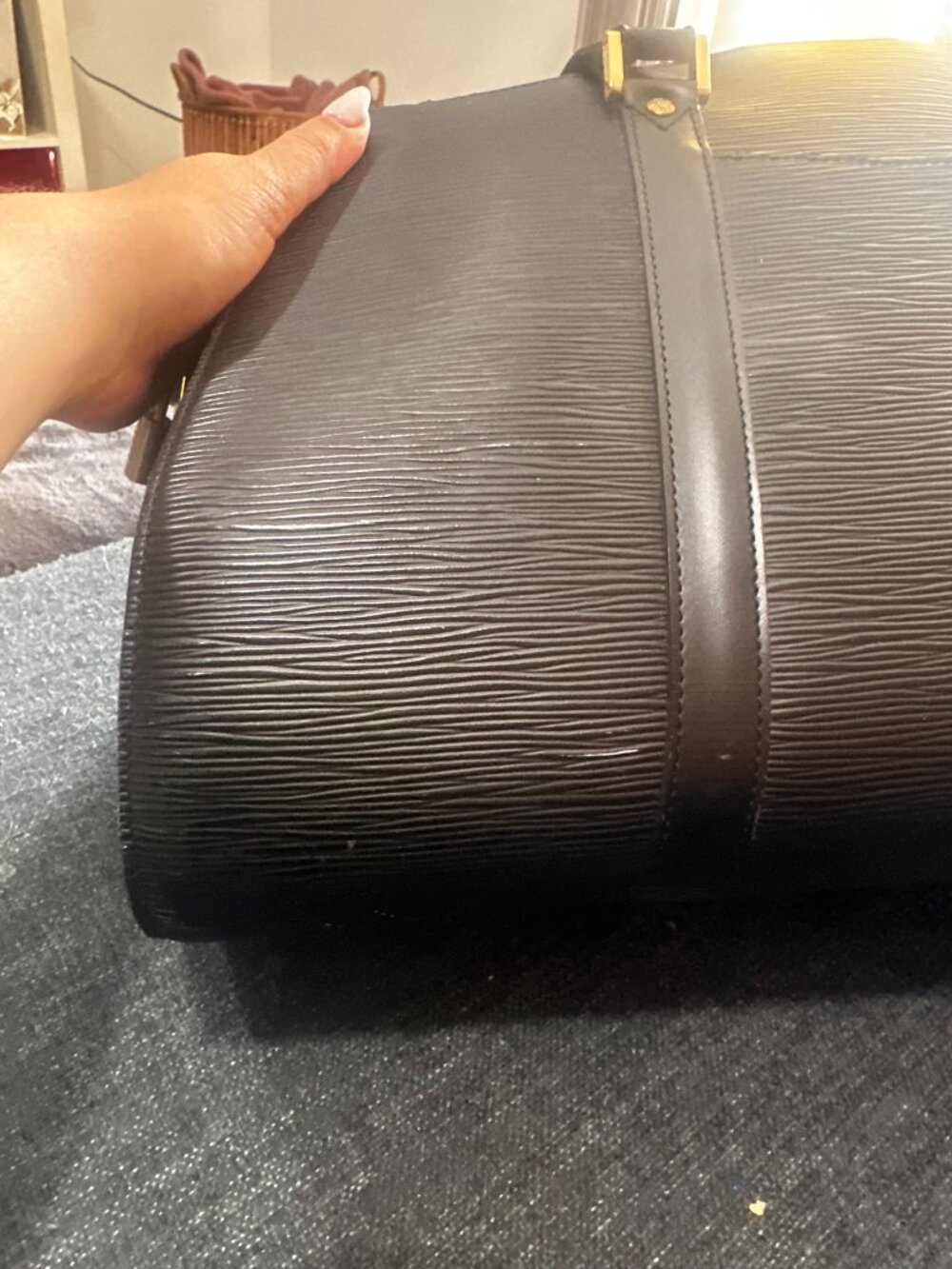 Louis Vuitton EPI Leather Travel Bag - Picture 6 of 8